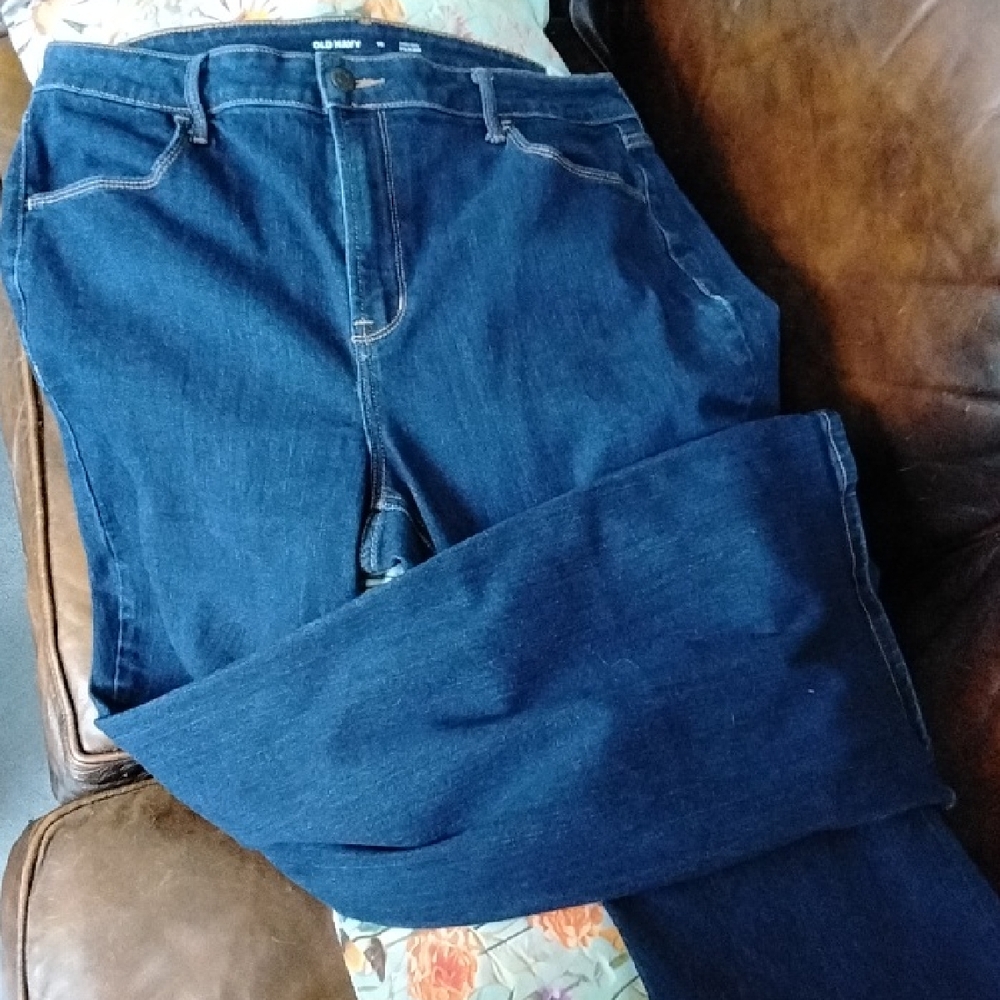 Old Navy Women's Dark Blue Flare Leg Jeans Sz 16 NWOT 0153